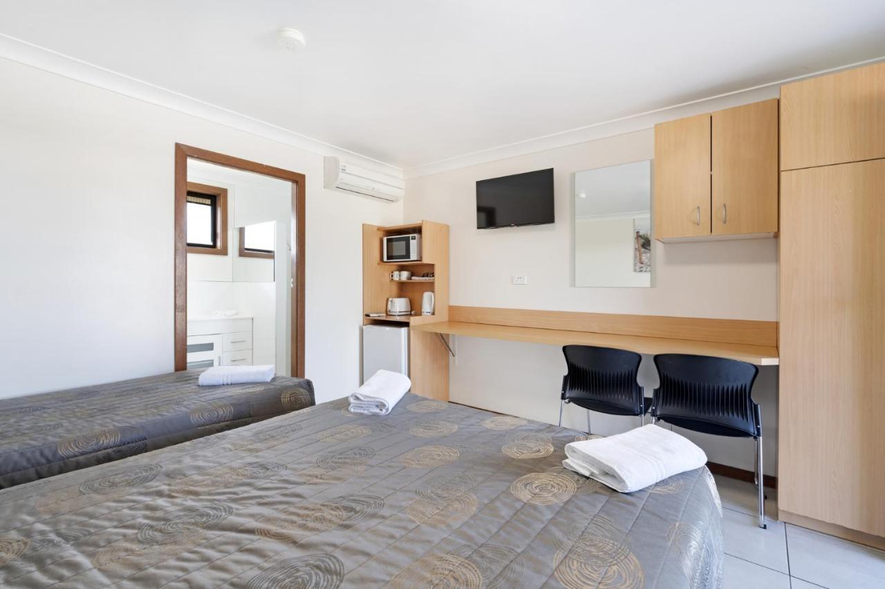 Palm Valley Motel Tarro Εξωτερικό φωτογραφία
