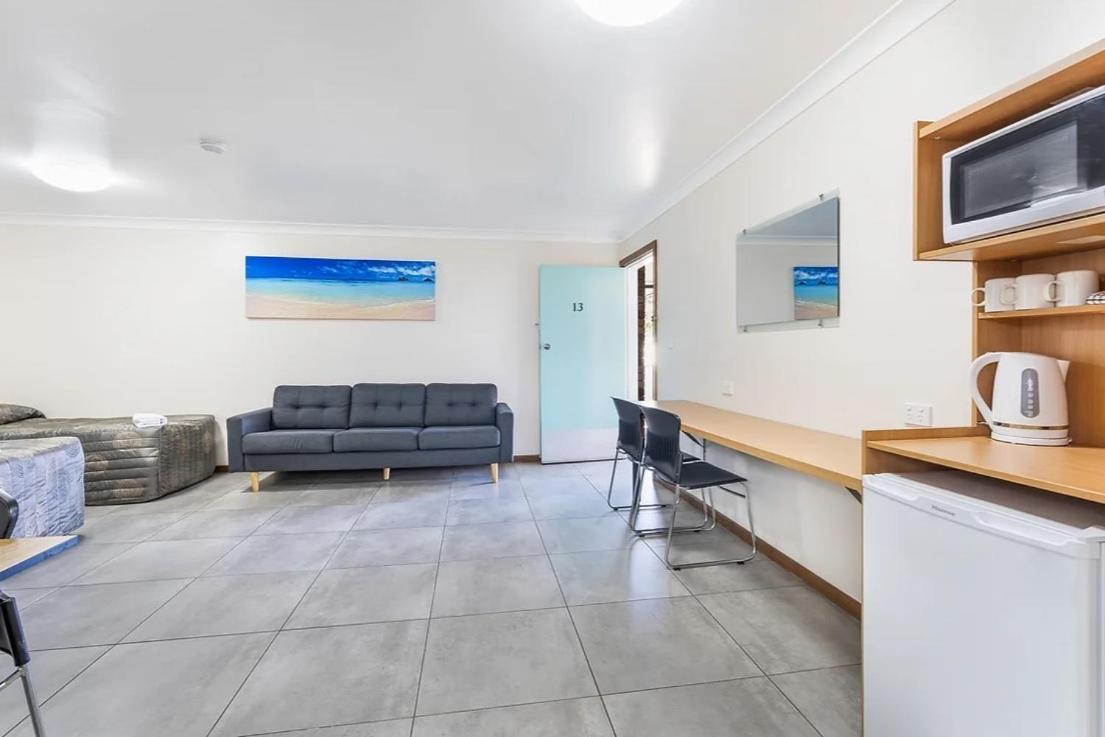 Palm Valley Motel Tarro Εξωτερικό φωτογραφία